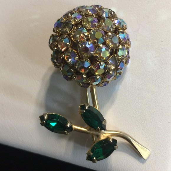 Vintage Signed Warner Crystal Berry Brooch - Picture 1 of 7
